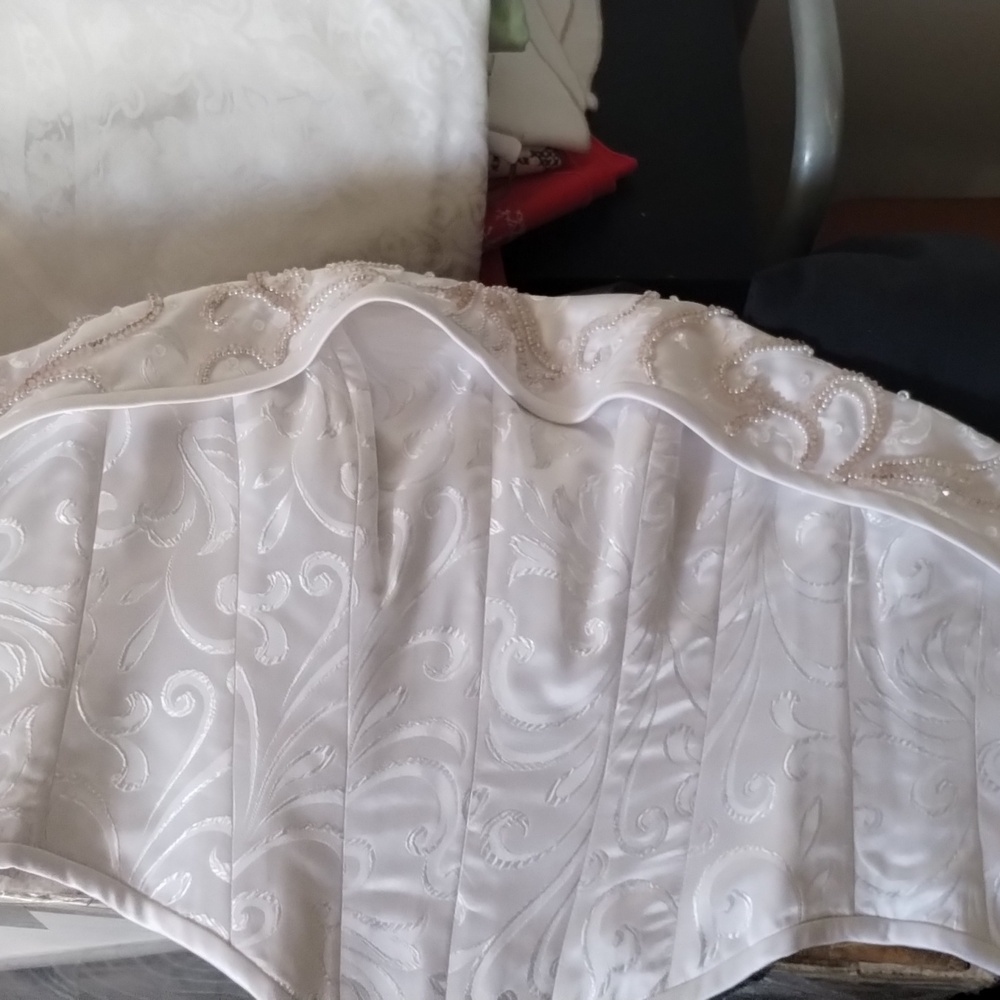 Wedding dress